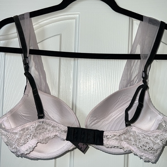 Victoria Secret Dream Angels Push-Up Bra - Picture 2 of 3